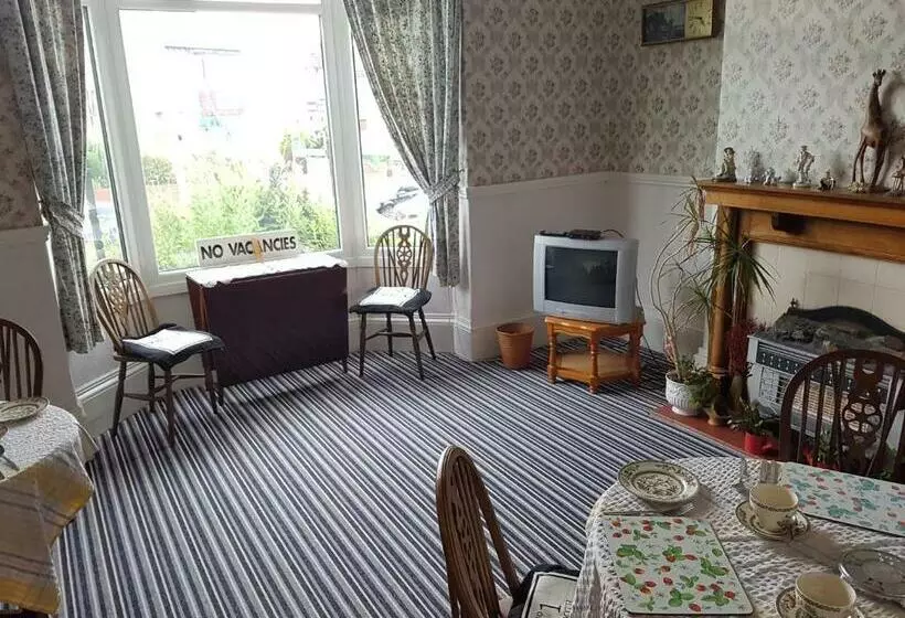 تختخواب و صبحانه Brookfield Guesthouse