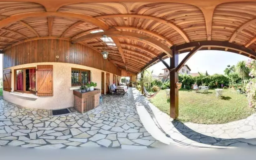 ベッドアンドブレックファースト Chambres Du Petit Bonheur