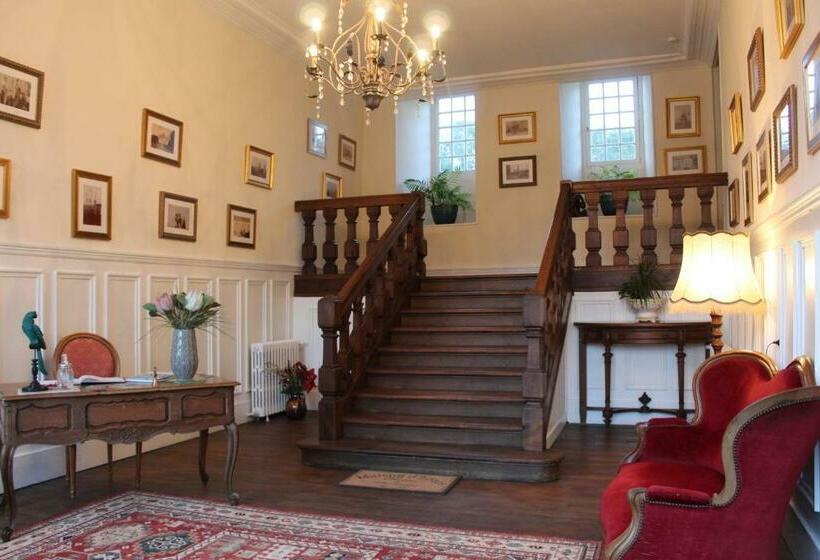 مبيت وإفطار Chateau De La Lucazière