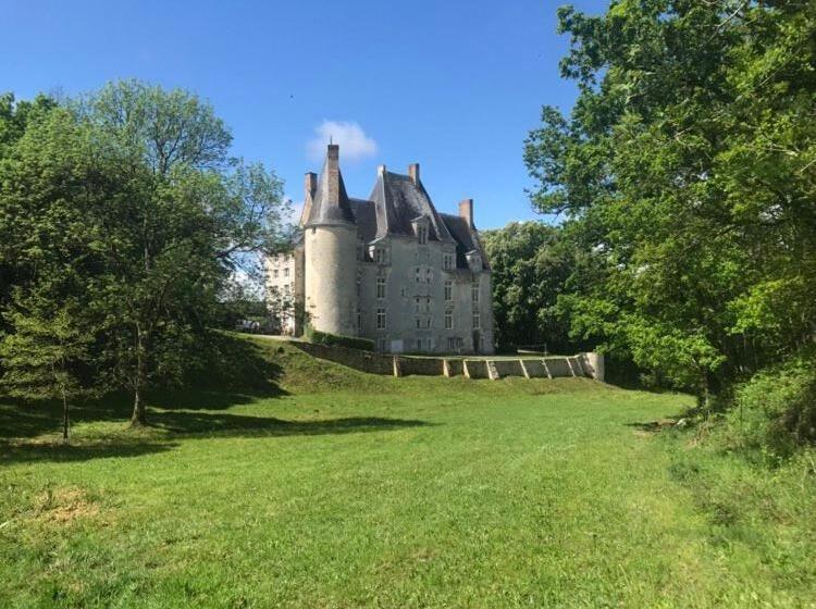 مبيت وإفطار Chateau De La Lucazière