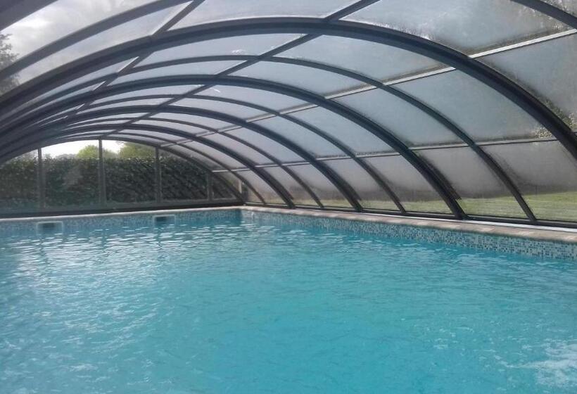 مبيت وإفطار Chateau De La Lucazière