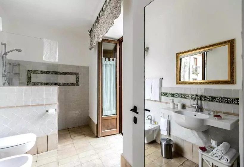 Aamiaismajoitus (B&B) Donna Chiara