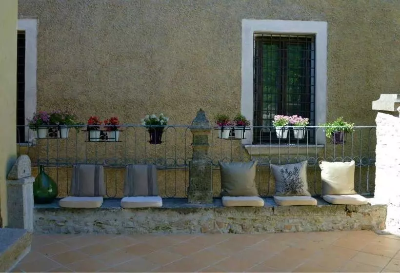 Aamiaismajoitus (B&B) Donna Chiara