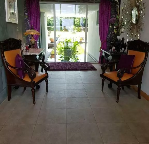 Aamiaismajoitus (B&B) Hazelwood Country House