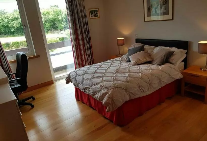 Aamiaismajoitus (B&B) Hazelwood Country House