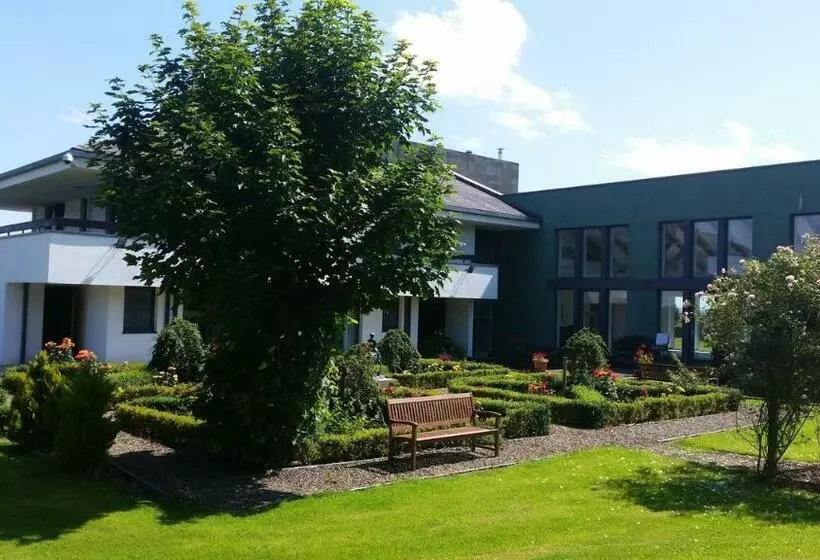 Aamiaismajoitus (B&B) Hazelwood Country House