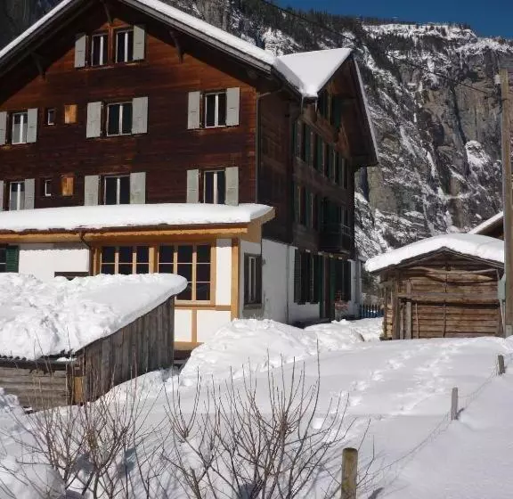 تختخواب و صبحانه Alpenhof Mountain Lodge