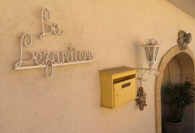 Aamiaismajoitus (B&B) Villa La Lézardière