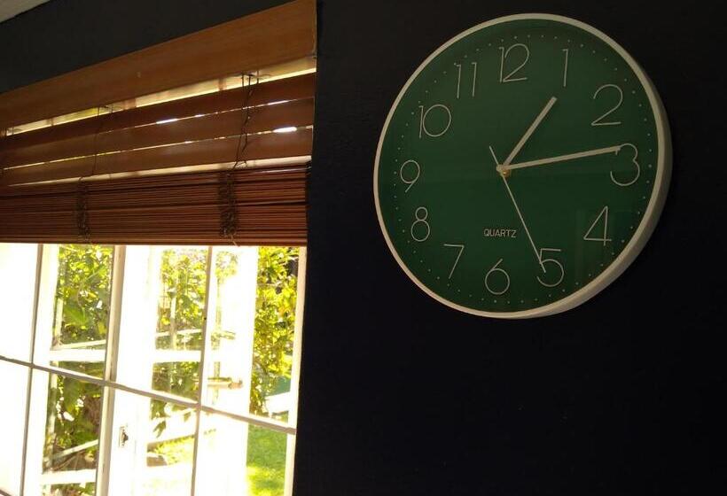 ペンション Cottage Guesthouse