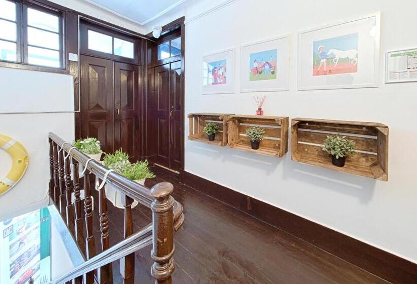 بنسيون Ponto De Abrigo