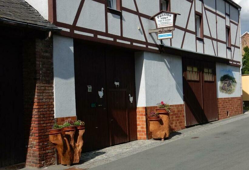 Pension Ute