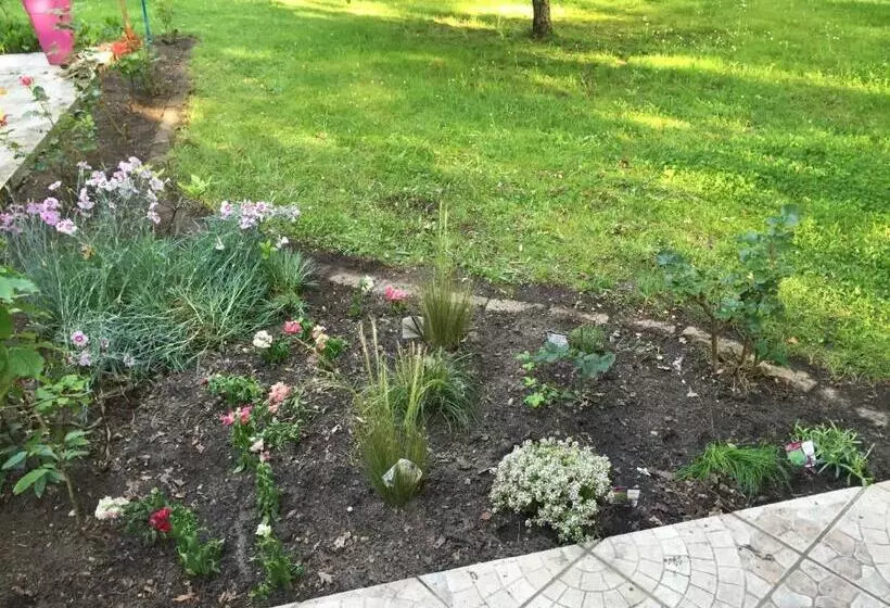 Aamiaismajoitus (B&B) La Maison De Caroline