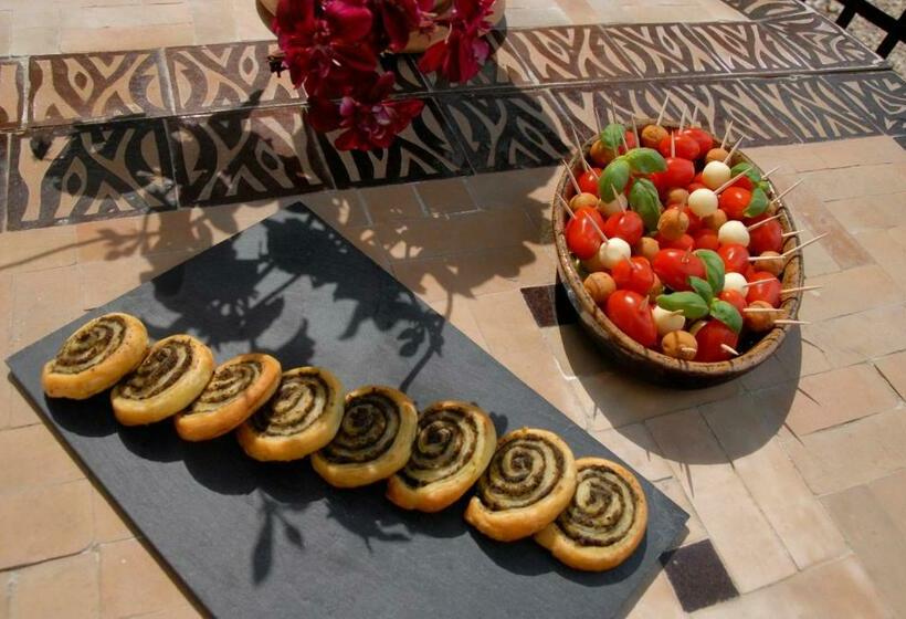 مبيت وإفطار Le Coing Des Vignes