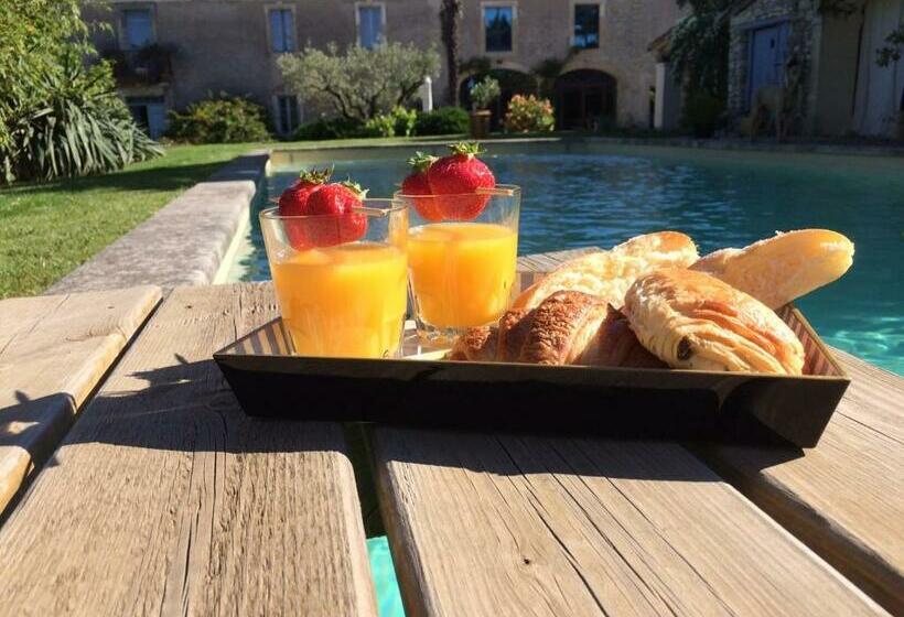 مبيت وإفطار Le Coing Des Vignes