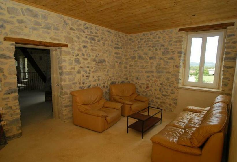 مبيت وإفطار Le Coing Des Vignes