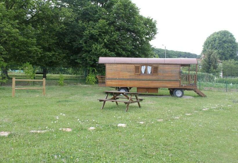 Bed and Breakfast Roulotte Montfée