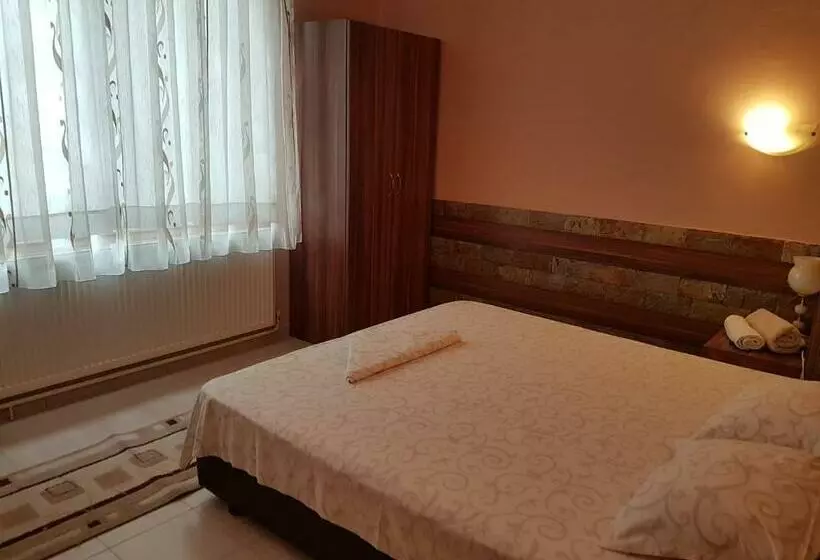 Family Hotel Zhelkovi   Olympia