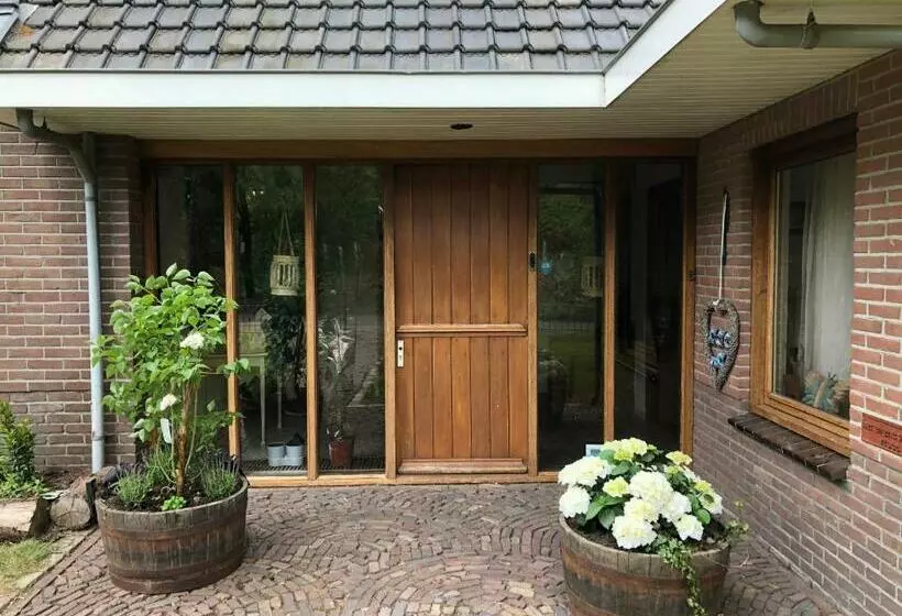 ペンション B&b Wicherumloo