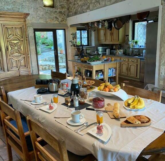 Пансион Domaine De La Michelle