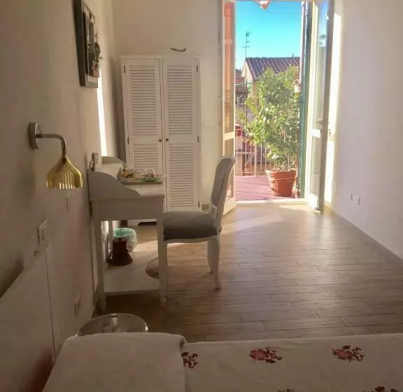 پانسیون La Terrazza Sui Miracoli