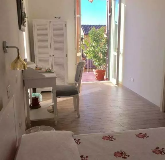 پانسیون La Terrazza Sui Miracoli