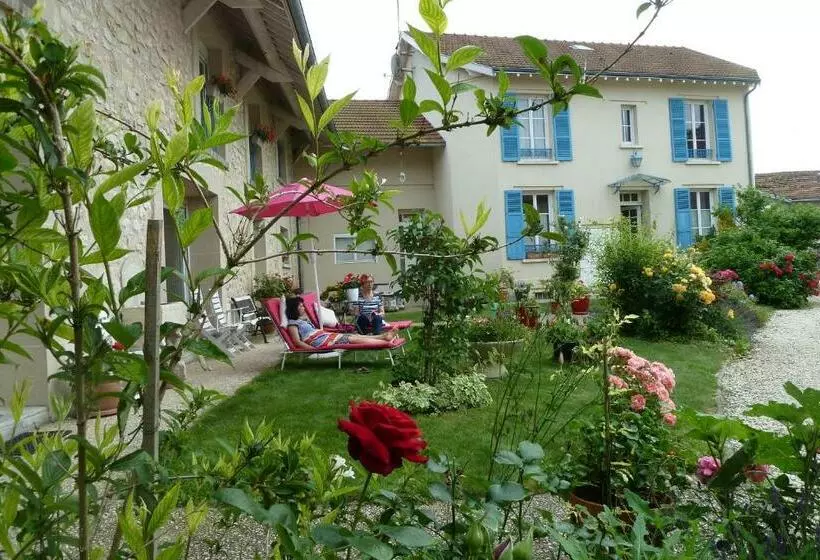 ペンション Les Chambres D Hôtes Joy