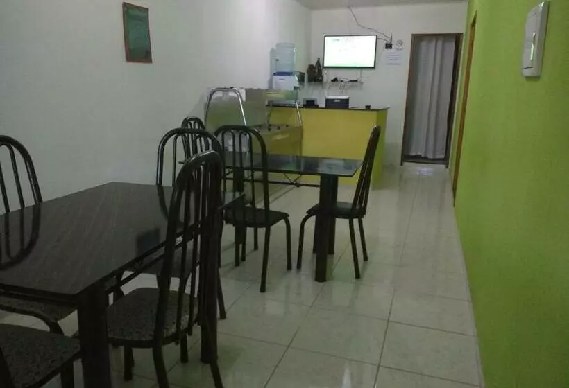 ペンション Pousada Nossa Senhora Aparecida