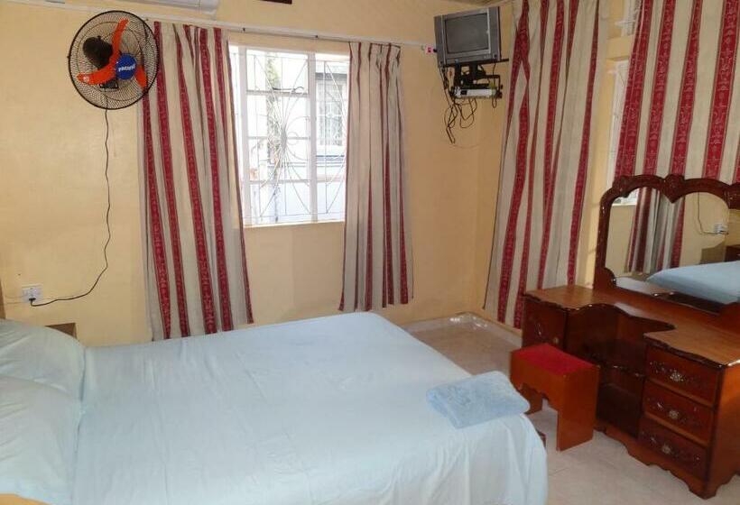 پانسیون Son House Studio