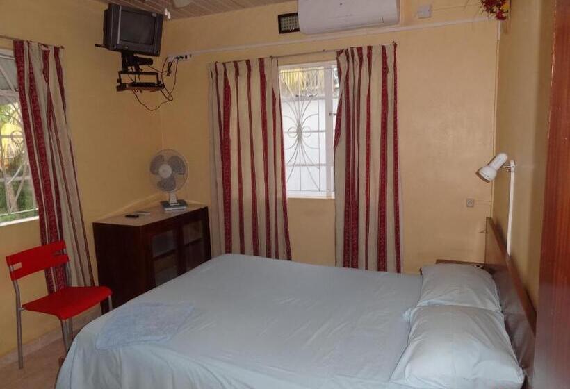 پانسیون Son House Studio