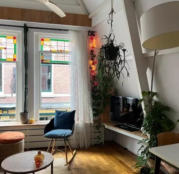 Aamiaismajoitus (B&B) Groenlokaal