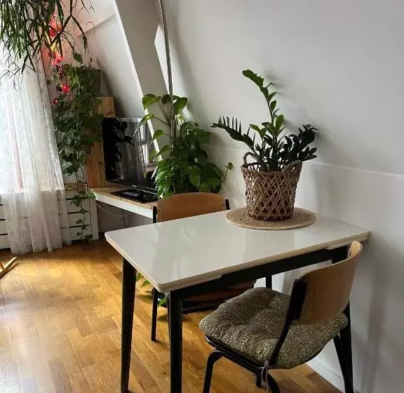 Aamiaismajoitus (B&B) Groenlokaal