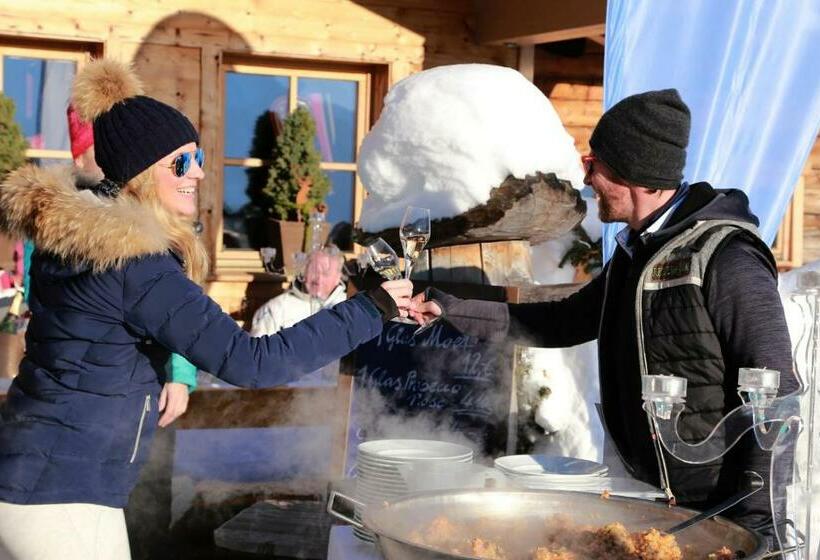 بنسيون Haus Bergland