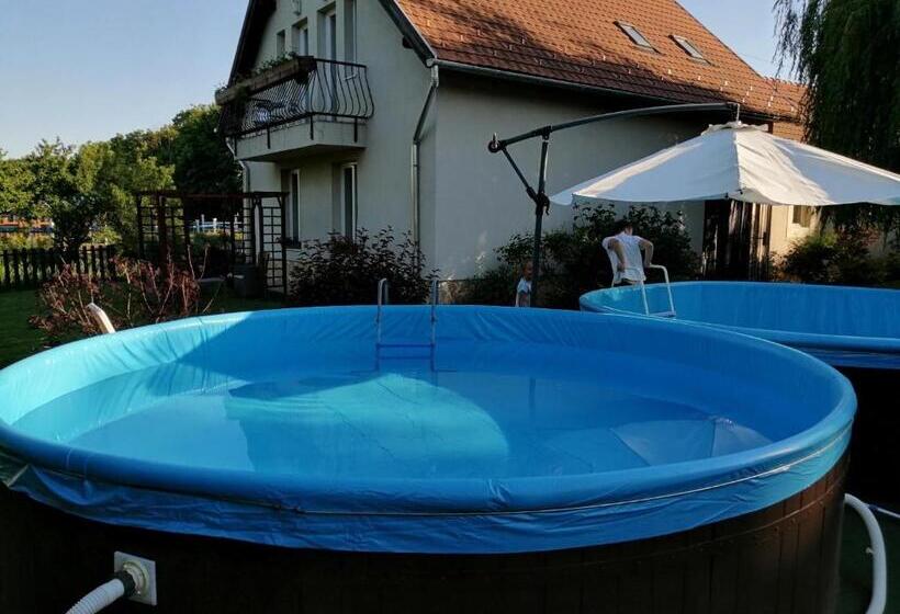 פנסיון Rembrandt Vendégház