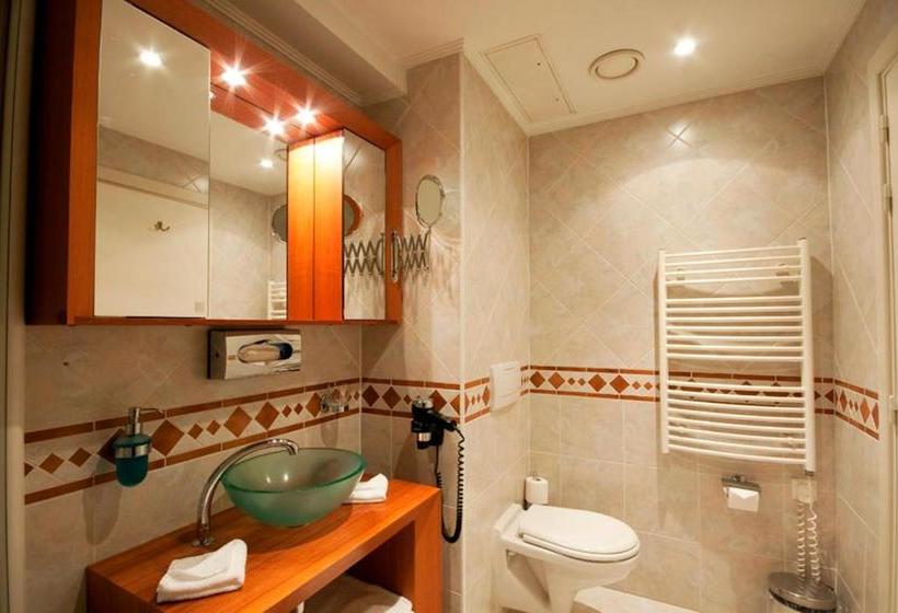 Golden Prague Residence