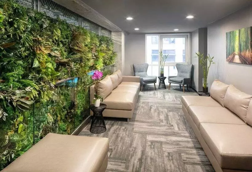 Henn Na Hotel New York