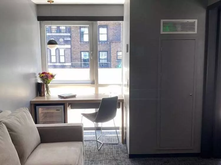 Henn Na Hotel New York