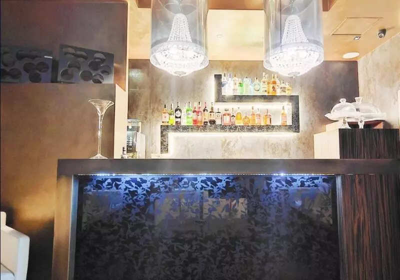 בית מלון כפרי Divina Luxury