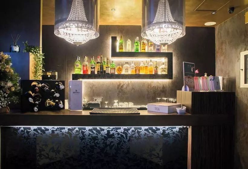 בית מלון כפרי Divina Luxury