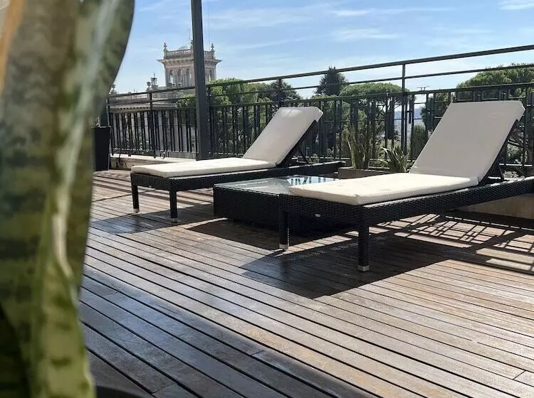 בית מלון כפרי Divina Luxury