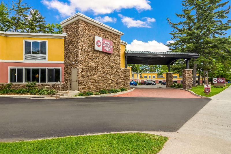 فندق Best Western Plus Traverse City