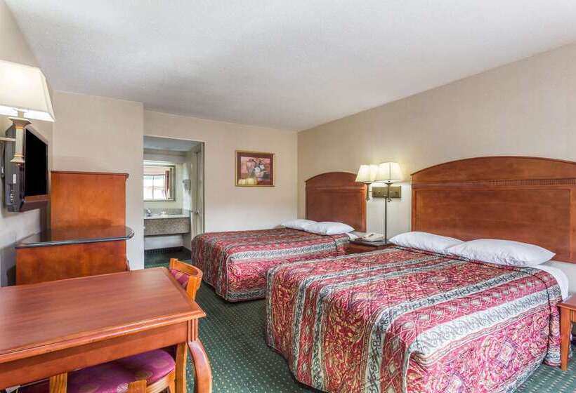 ホテル Days Inn By Wyndham Camp Springs Andrews Afb