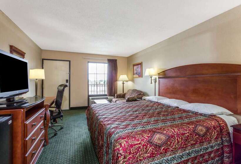 ホテル Days Inn By Wyndham Camp Springs Andrews Afb