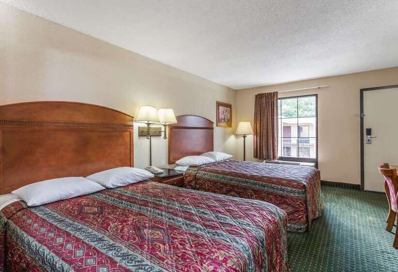 ホテル Days Inn By Wyndham Camp Springs Andrews Afb