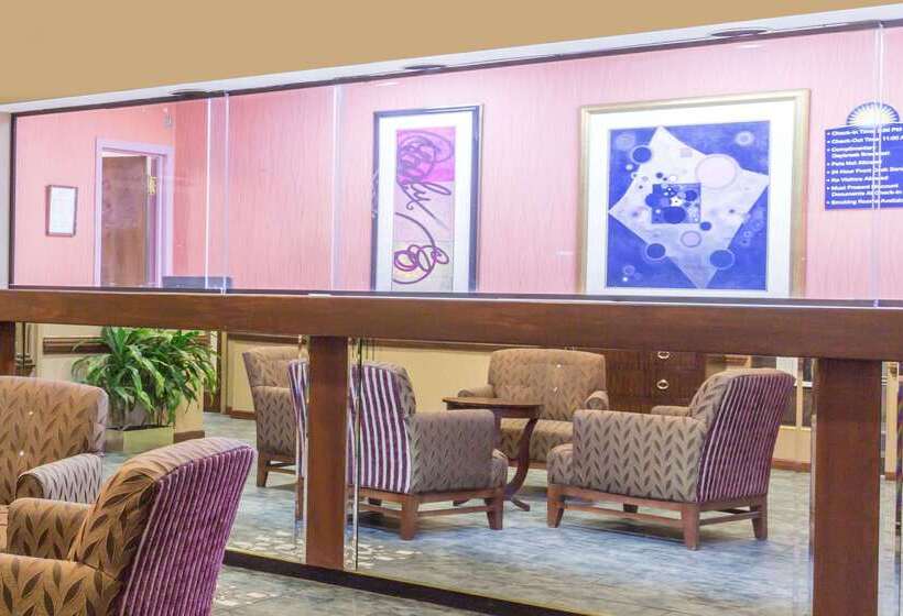 ホテル Days Inn By Wyndham Camp Springs Andrews Afb