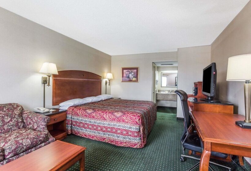 ホテル Days Inn By Wyndham Camp Springs Andrews Afb