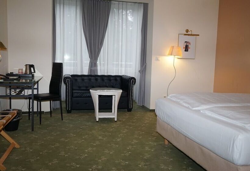 Hotel Entrée Groß Borstel Garni