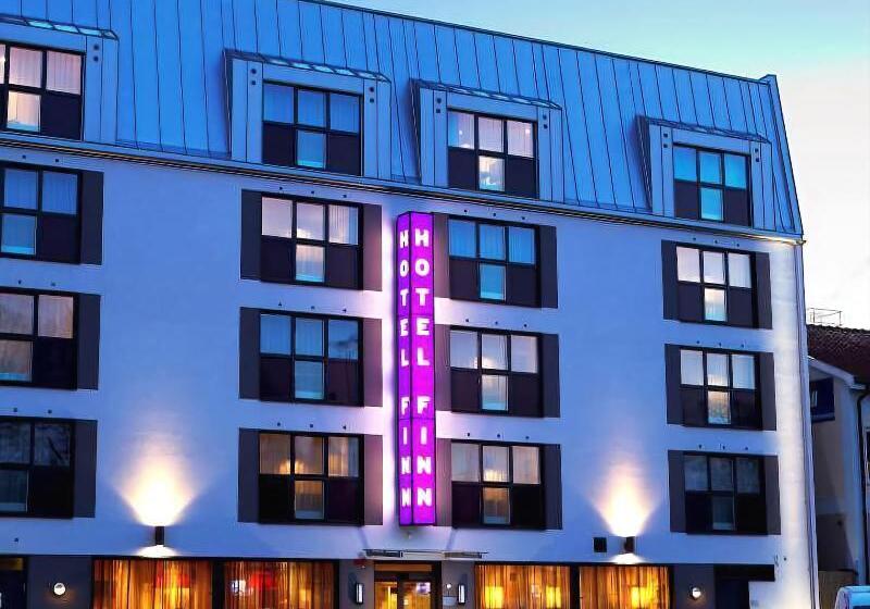 هتل Finn Apartments