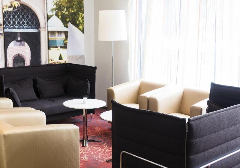 هتل Finn Apartments