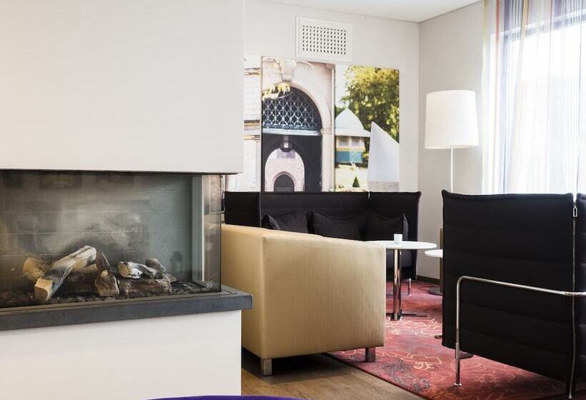 هتل Finn Apartments