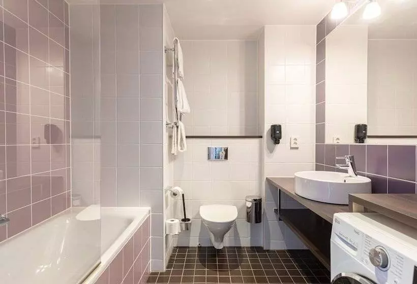 בית מלון כפרי Finn Apartments